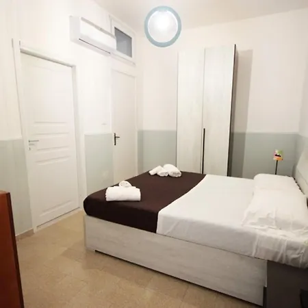 Punta Prosciutto Bed 3* Torre Lapillo