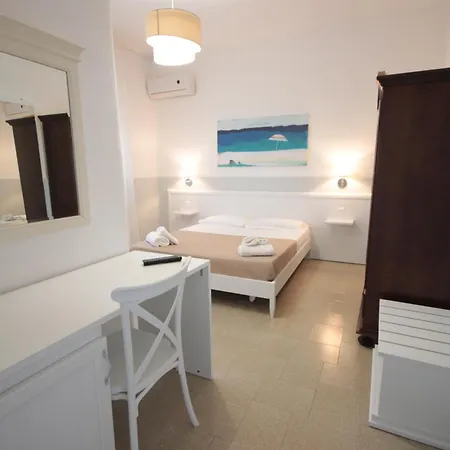 Punta Prosciutto Bed * Torre Lapillo